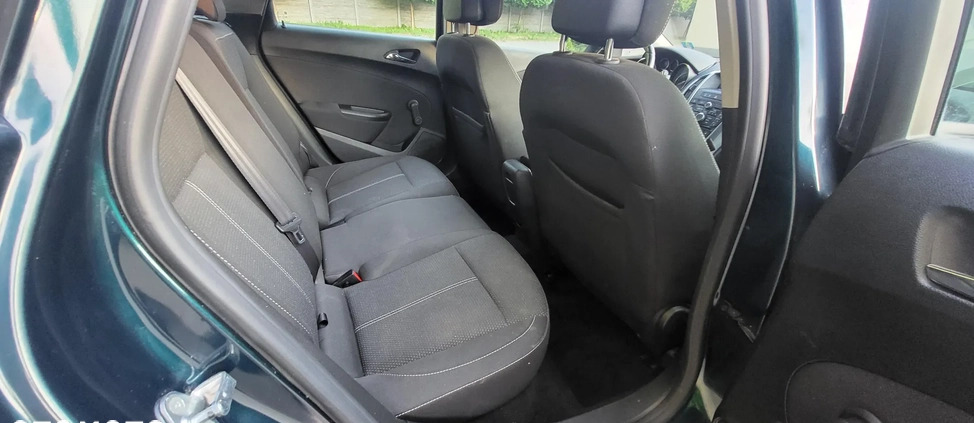 Opel Astra cena 24900 przebieg: 273000, rok produkcji 2015 z Łódź małe 277